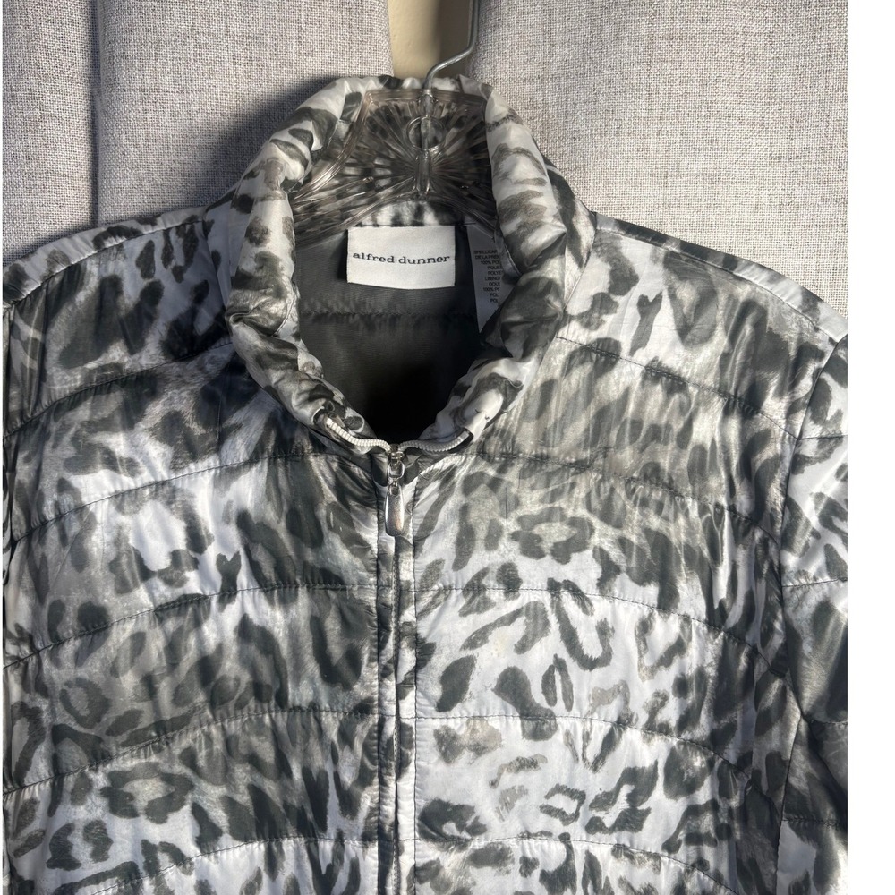 Alfred Dunner Womens Grey Leopard Print Puffer Jacket Full Zip Size 12